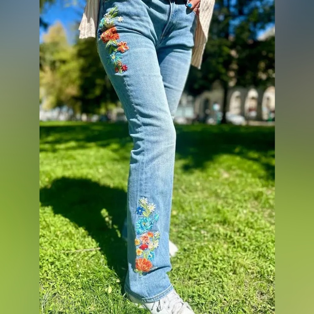 NWT Driftwood Free People Bootcut Kelly EmbroideredJeans